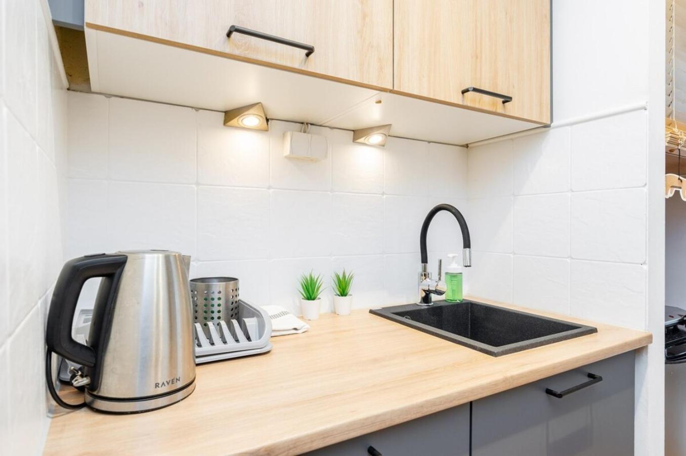 Cinnamon Apartment Metro Swietokrzyska 华沙 外观 照片
