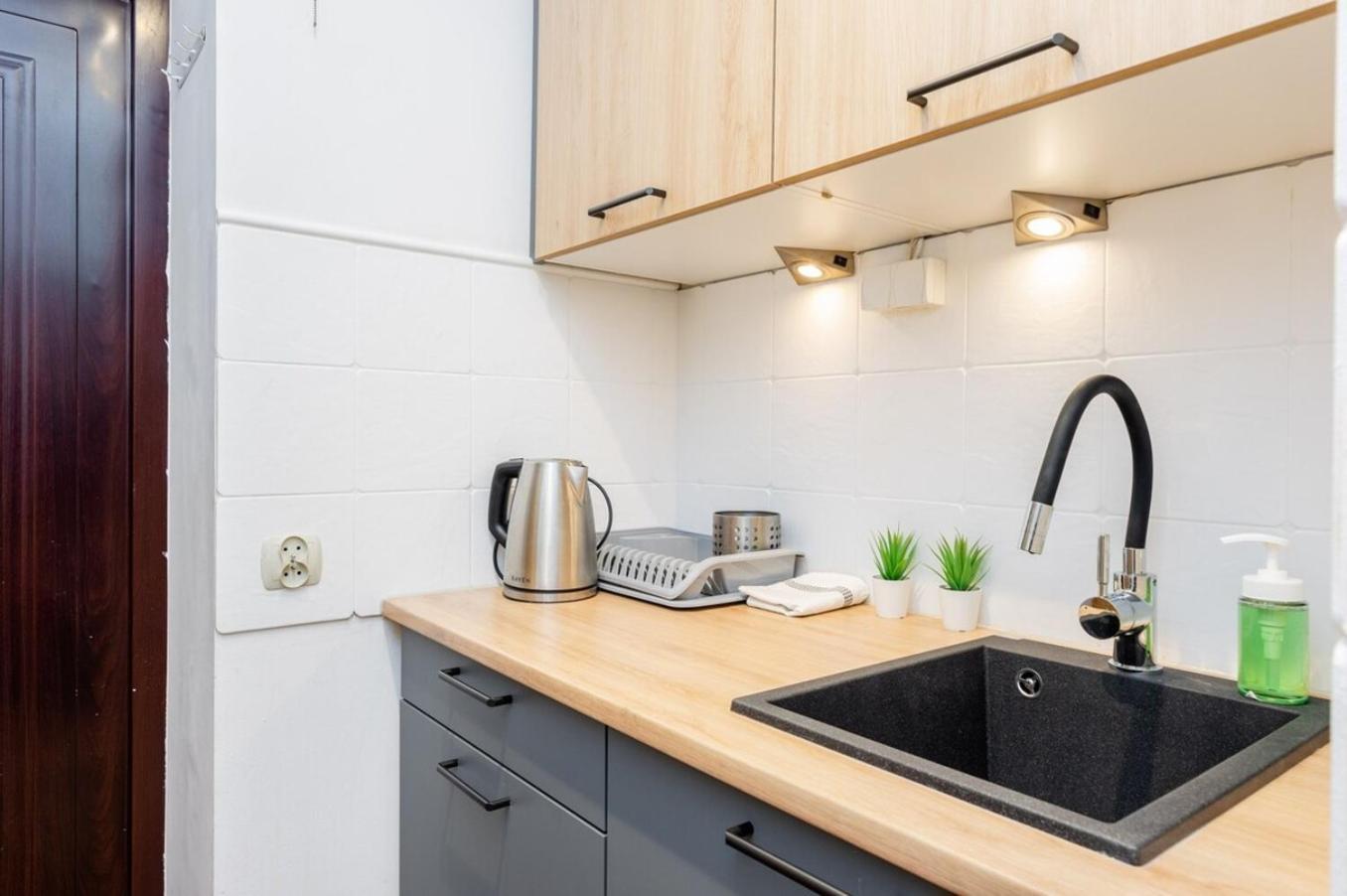 Cinnamon Apartment Metro Swietokrzyska 华沙 外观 照片